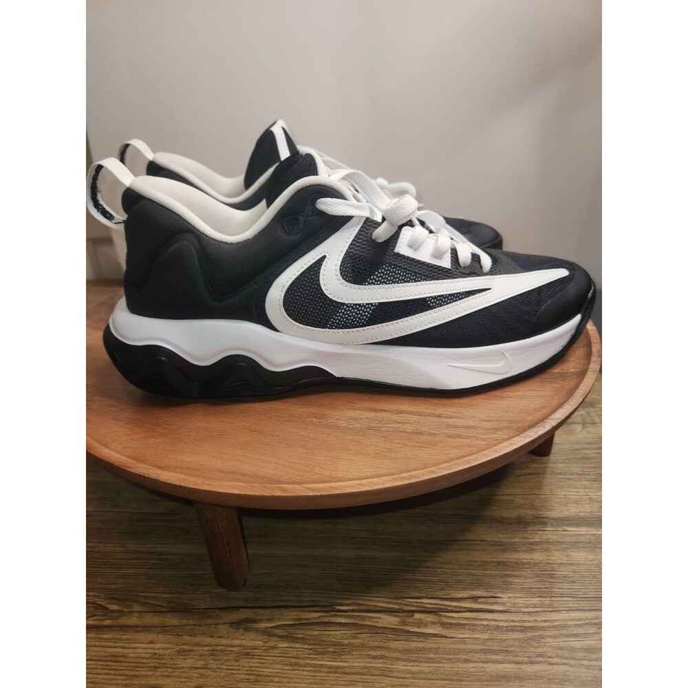 Men's Nike Giannis Immortality 3 Basketball shoe, Black and White  US Size 11.5